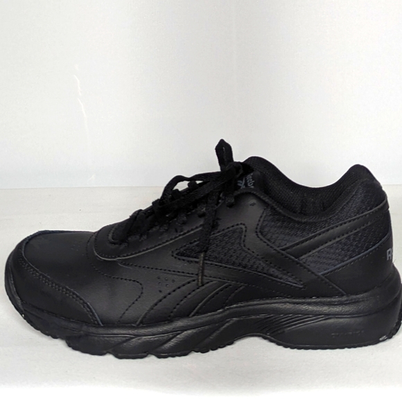 NEW Reebok Womens Work N Cushion 4.0 Walking Shoe sz 8.5 black - Picture 1 of 4